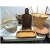 Image 3 : LOT 8 VINTAGE REED WOVEN BASKETS, VARIOUS STYLES