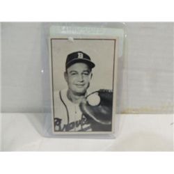 1953 BOWMAN #30 BASEBALL CARD WALKER COOPER B&W