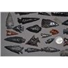 Image 3 : COLLECTION OF ARROWHEADS