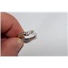 Image 3 : 14KT WHITE GOLD DIAMOND RING. NATURAL DIAMOND AND BLACK DIAMOND 0.48 CARAT, SI3 AVERAGE, ROUND CUT.
