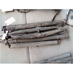 LOT: WOODEN SINGLE TREES