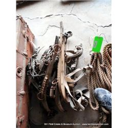 LOT: HAMES & HARNESSES
