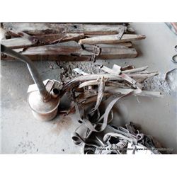 LOT: HAMES & OIL CAN