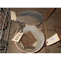 LOT: COOKING UTENSILS