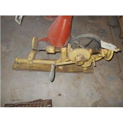 WALL HANGING DRILL PRESS