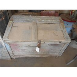 WOODEN CHUCK WAGON BOX
