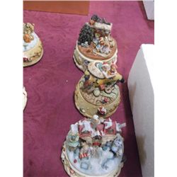 Set of 3 Musical Christmas boxes