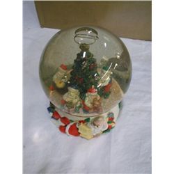 Large Vintage Snow Globe