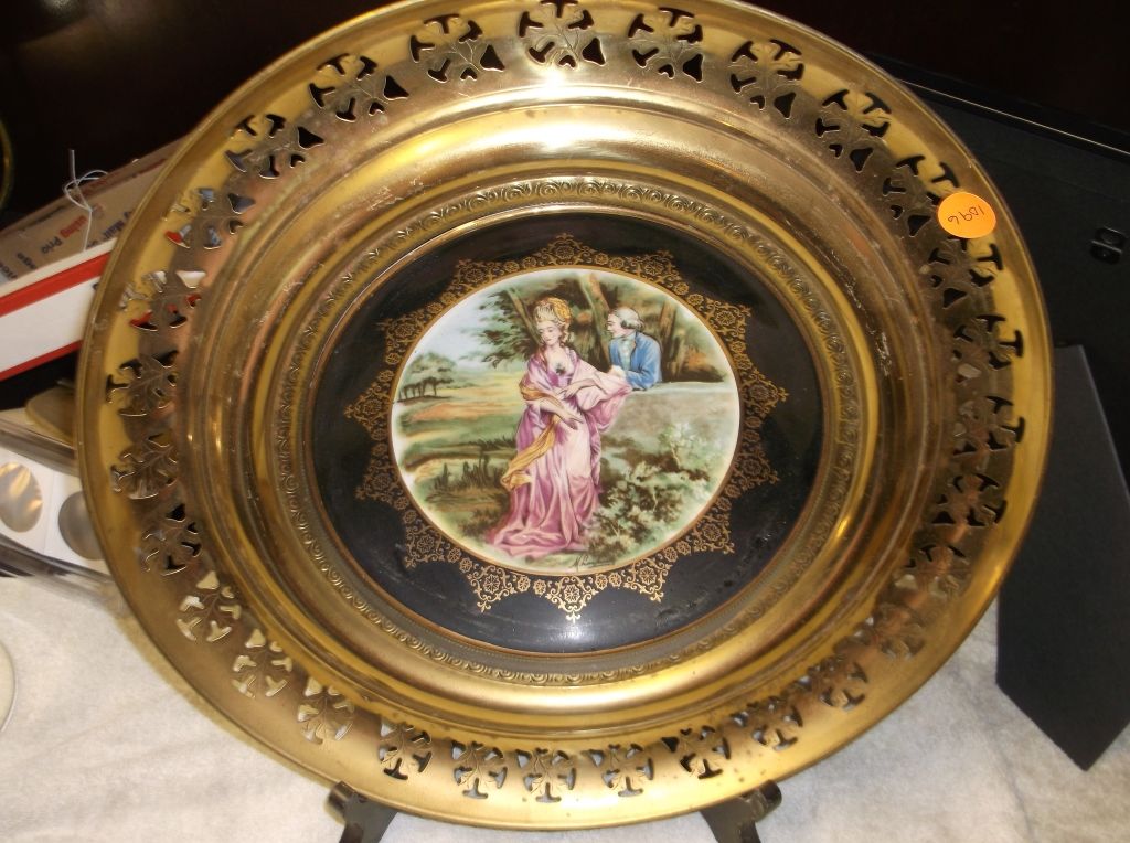 Regency Bone China Made In England Plates