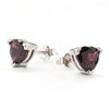 Image 1 : Fantastic 5mm Trillion Garnet Stud Silver Earring