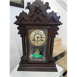 Table top pendulum clock with key 15" x 23"