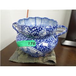 Chinese urn - 7" tall, 8" diameter