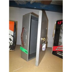 Lockbox with key - 14" x 9" x 4"