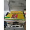 Image 1 : Stack of record albums