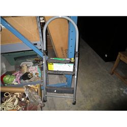 Folding step stool