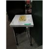 Image 1 : Accent table