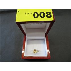 Citrine gemstone ring set with 8 diamonds