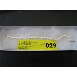 Freshwater pearl bracelet