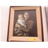 Image 1 : Framed mother and child