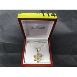 Citrine pendant, flower motif