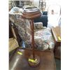 Image 1 : Ashtray stand circa 1920
