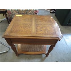 Wooden end table with drawer
