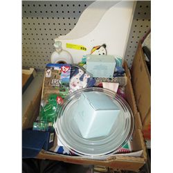 Box of assorted items