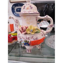 Display teapot 12" tall