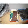 Image 1 : Box of gloves