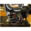 Image 2 : Antique portable Singer sewing machine