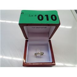 10kt gold quarter carat diamond ring