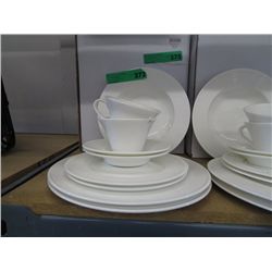 20 piece white dinner set -New
