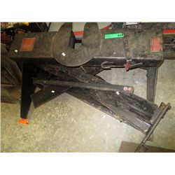 Fifth wheel trailer hitch
