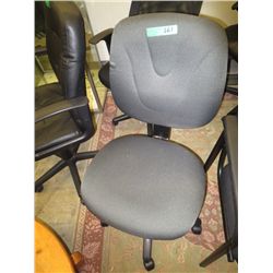 Swivel adjustable office chair