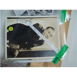 Hugh O'Connell Autograph