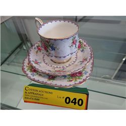 Royal Albert - Petit Point tea cup, saucer & plate