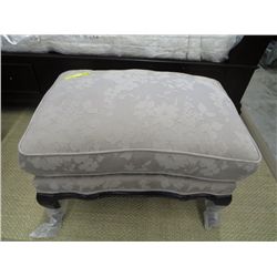 Upholstered foot stool 20" x 29" x 19"
