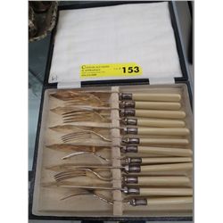 Antique British 1880's fish cutlery set, in box