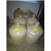 Image 1 : Six plastic carboys