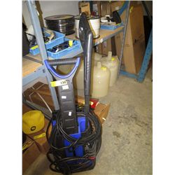 Pressure washer