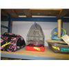 Image 1 : Assorted pet supplies
