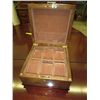 Image 2 : Lacquered watch box - like new