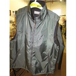 Sleeveless water repellent vest