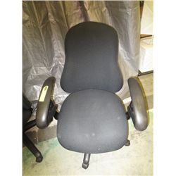 Black swivel office chair