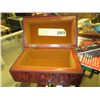 Image 1 : Carved wooden box - lined