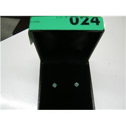 Emerald stud earrings in silver