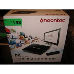 Noontec A9 Smart TV box with controller