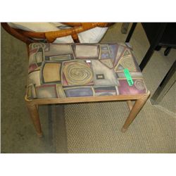 Wooden bench 14" x 20" x 16"