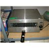 Image 1 : Electric Oster broiler