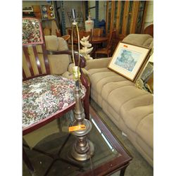 Vintage lamp 21" tall base